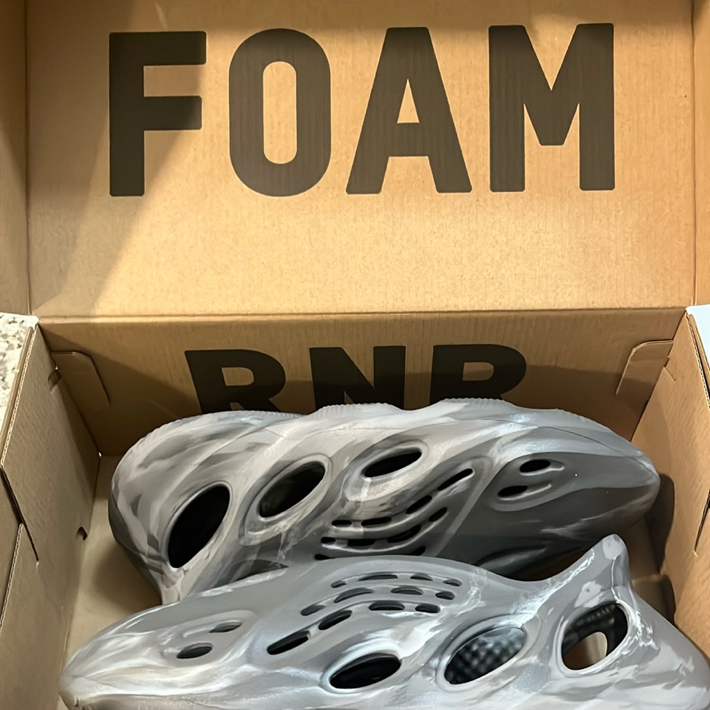 Yeezy Foam Rnr Granite